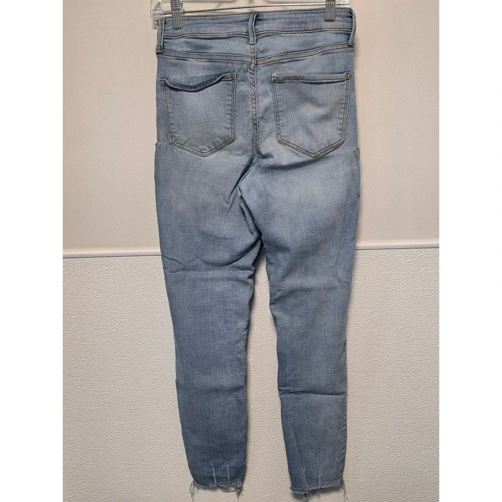 Old Navy High-Waisted Rockstar Super Skinny‎ Jeans Distressed Hem Size 6